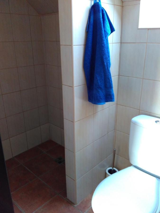 Apartman Na Farme U Koni Milesov Exterior photo