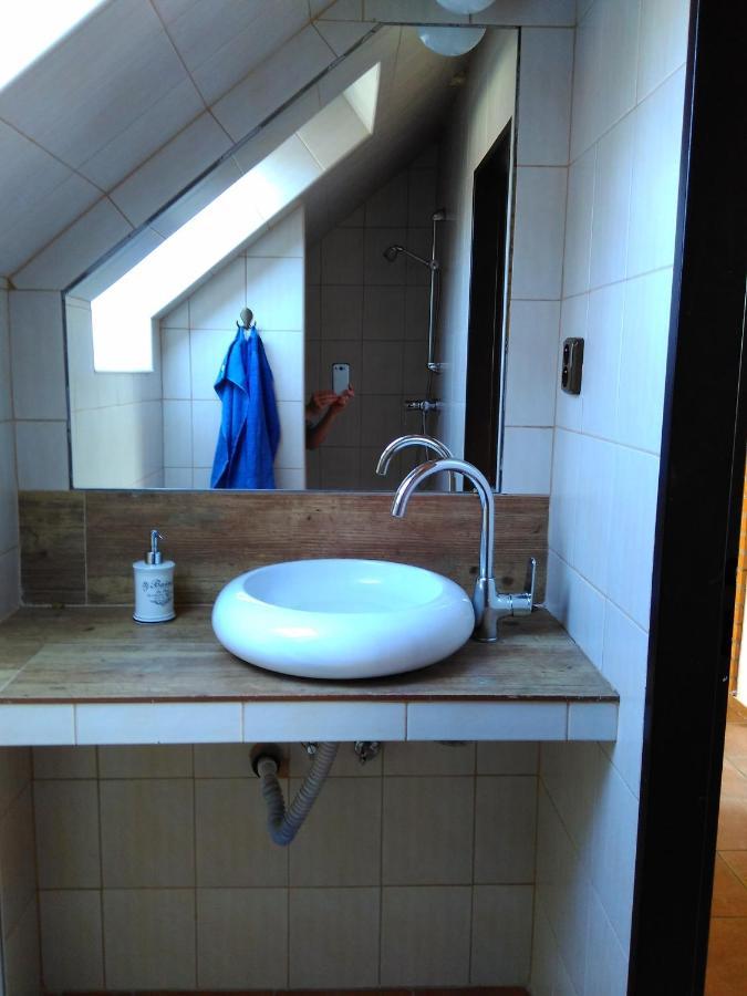 Apartman Na Farme U Koni Milesov Exterior photo